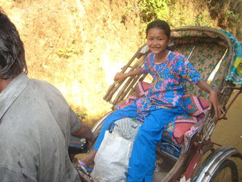 laboni-in-rickshaw