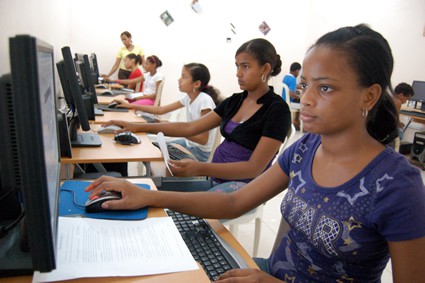 girls in a computer lab