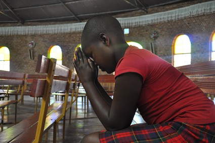 girl praying