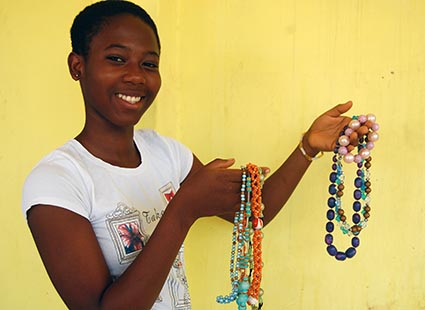 Vida Holding Jewelry