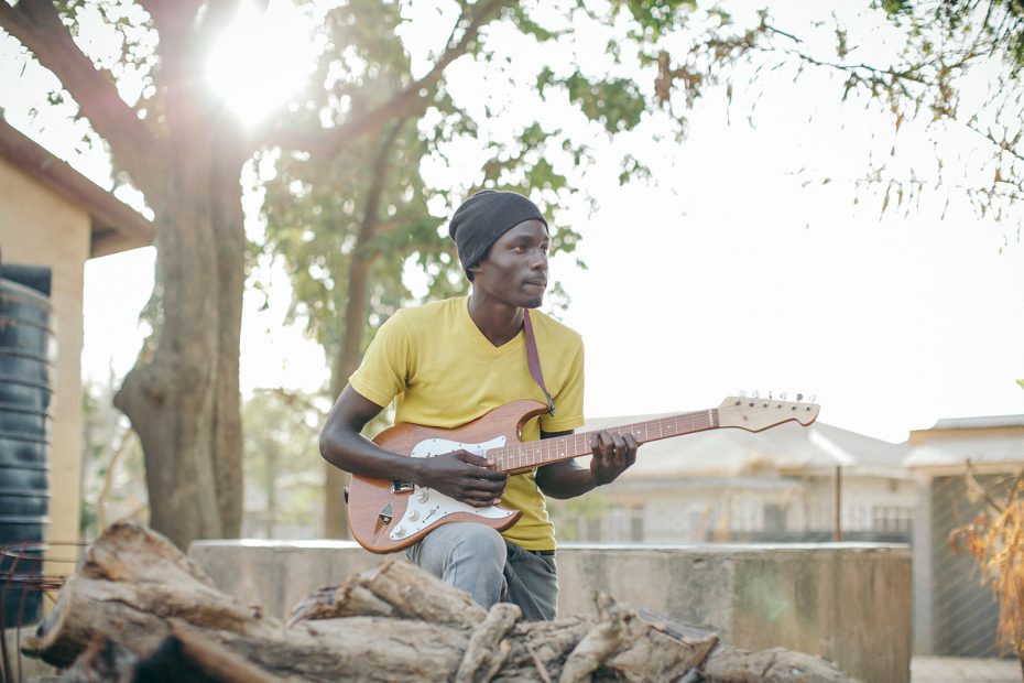 Twins Overcome Poverty As Expert Craftsmen Of Guitars And Hope