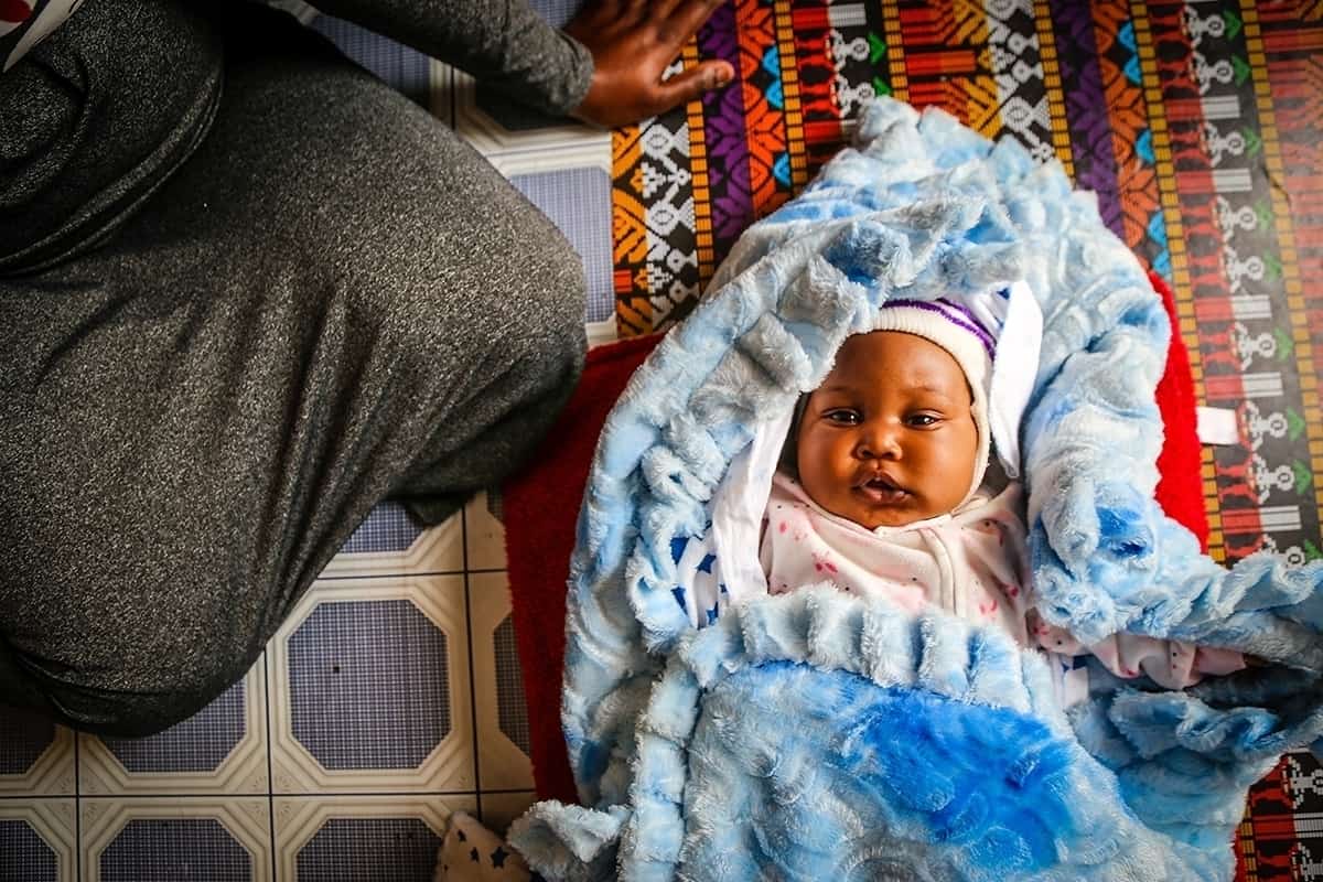 3 New Moms Get a Chance to Have a First Hello